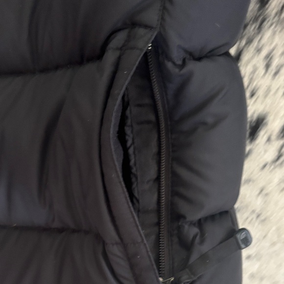 The North Face Black Puffer Jacket - Picture 3 of 7